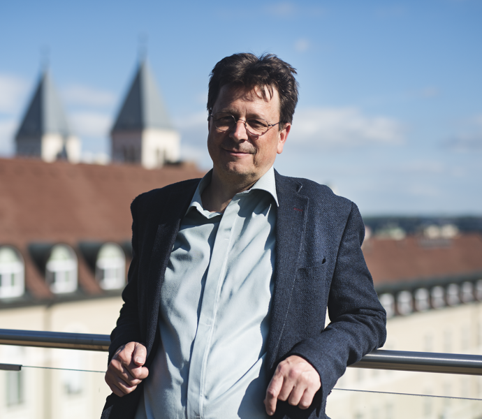 Lectori Salutem | Prof. Dr. Heidl György dékán Prof. Dr. Heidl György dékán