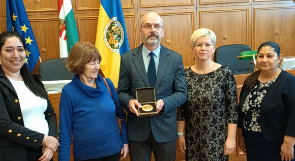Kitüntetés | Bogdán János-díjat nyert a PTE BTK Romológia és Nevelésszociológia Tanszéke